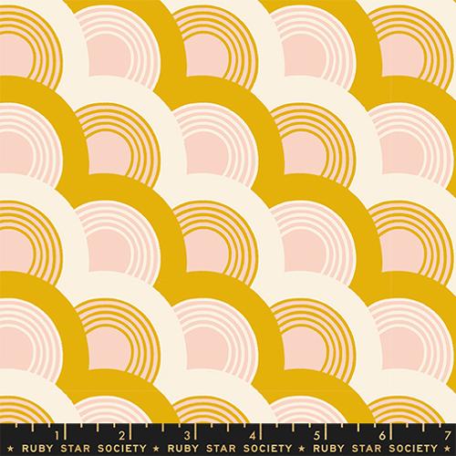 scallop fans pink and yellow